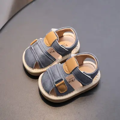 Kids' Sandals